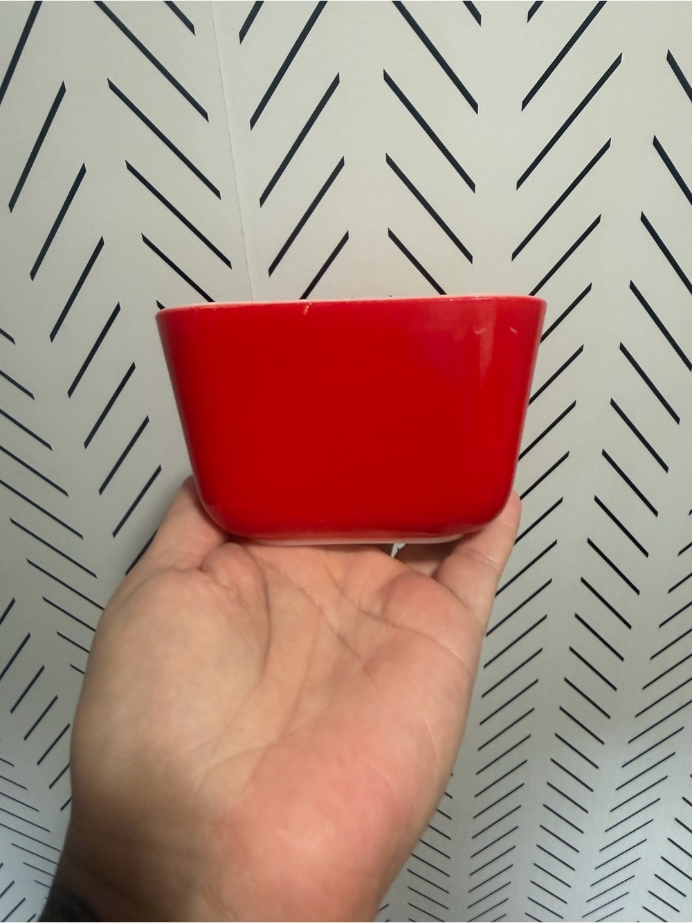 Pyrex red 501 fridgie no lid